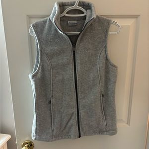 Women’s Columbia vest size small